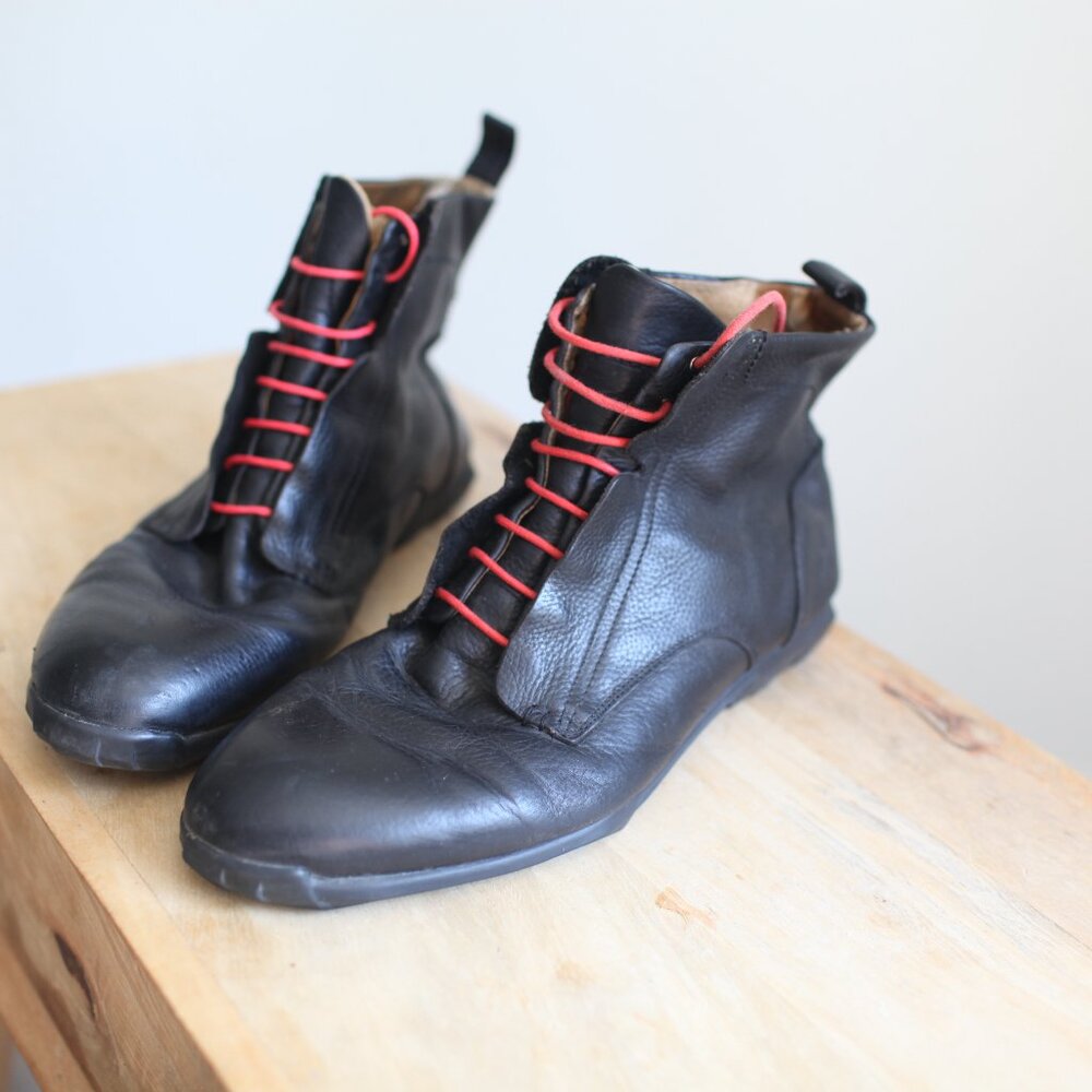 John Fluevog vintage black Leather lace up ankle Boots mens 11 - Picture 4 of 11